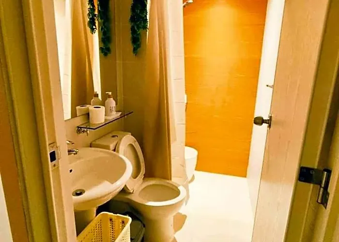 Azure Staycation By Oveecation Hotel Manila
